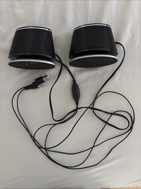 Amazon Basics Stereo 2.0 Speakers for PC or Laptop with Volume Control, 3.5mm Au